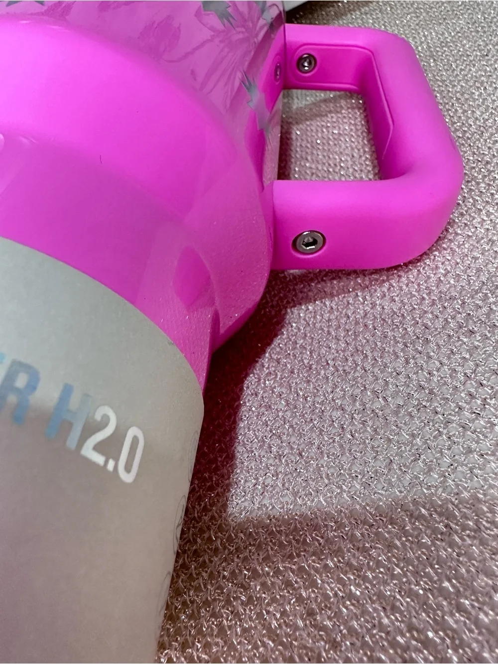 Stanley x Target Popsicle Pink Starburst Holographic Quencher 40 oz Tumbler - Picture 10 of 15